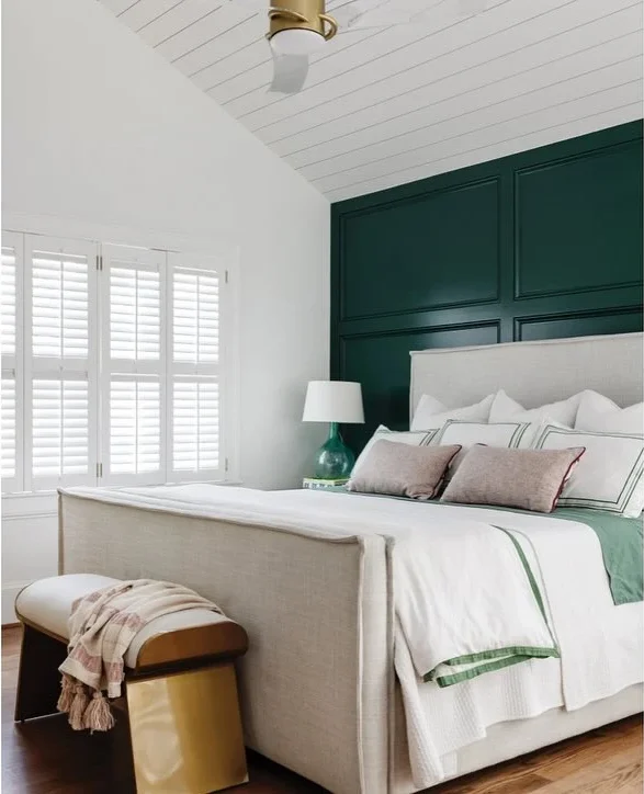 bedroom ideas emerald green